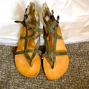 GGHISABEL- G by Guess green sandal